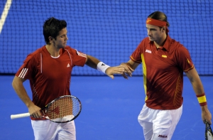 Лопес/Вердаско [принесли сборной Испании второе очко]