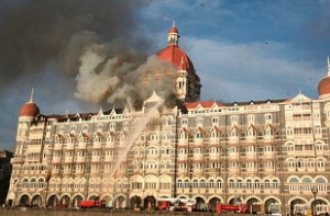 Вечером латвийцы хотят [покинуть Мумбаи]