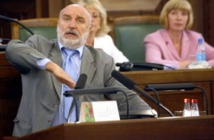 Годманис: дефицит надо [удержать в размере 1,7%]