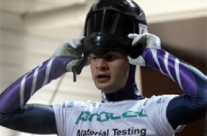 Скелетонист Мартин Дукурс - [третий на первом этапе Кубка мира]