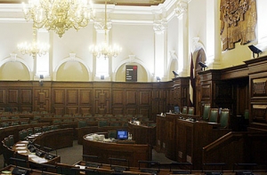 Депутаты не явились обсуждать [поправки к Конституции]