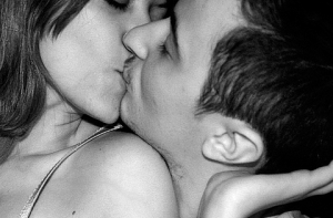 [Репетиция новогоднего поцелуя] прошла на Таймс-сквер в Нью-Йорке