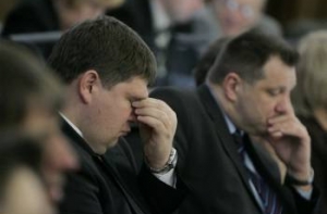 Сейм [принял поправки к бюджету-2009] только к утру