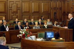 Сейм срочно рассмотрит программу [стабилизации экономики]