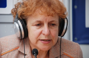 Т.Жданок: Неграждане должны иметь право [участвовать в выборах]