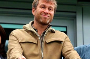 Абрамовичу предложили купить [Латвию как место для парковки яхты]