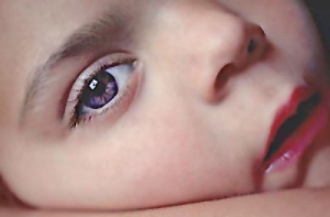 Иностранцы стали реже [усыновлять латвийских детей]