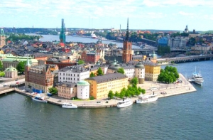 Жители Латвии попросили [Швецию их оккупировать]