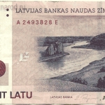 В Даугавпилсе можно [снять квартиру за 10 латов в месяц]