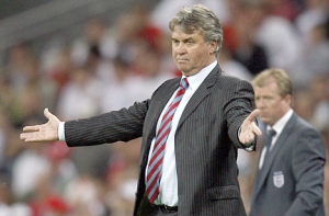 [Гус Хиддинк занял второе место] в списке лучших тренеров сборных