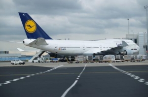 Забастовка Lufthansa сорвала работу [аэропортов Берлина и Франкфурта]