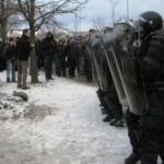 Полиция Литвы вытеснила [митингующих с площади перед сеймом]