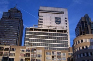 Philips уволит [шесть тысяч человек]