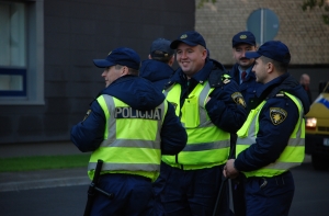 Полицейские [тоже примут участие в завтрашней акции] протеста
