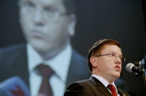 Сеглиньш: Латвия сэкономит [на международных миссиях]