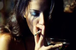 Более 50% курильщиков хотят [бросить вредную привычку]