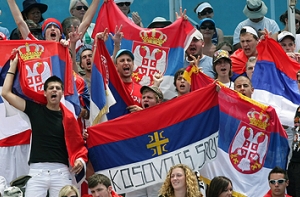 Полиция [предотвратила массовую драку] на Australian Open-2009