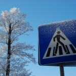 Несмотря на мороз, [школы работают как обычно]