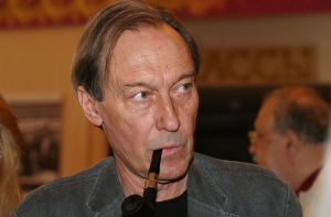 [Олег Янковский] вернулся в театр