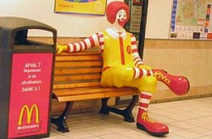 Посетительницу «Макдоналдса» в США [напоили химикатами]