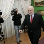 Годманис примет решение об отставке [после встречи с президентом]