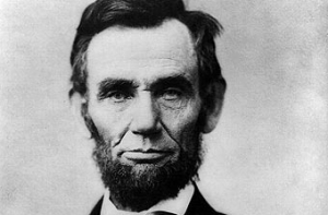 Американские [историки назвали Линкольна лучшим] президентом