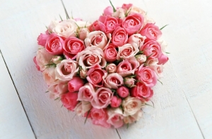 [49% жителей не собираются тратиться] в день Святого Валентина