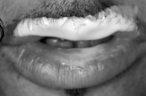 Новая фотосессия mixnews: Мачо, Ангел и кефир с сигарами