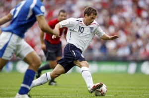 Майкл Оуэн [перенес операцию]