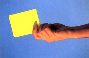 На футбольном турнире в Италии опробуют [«голубые карточки»]