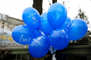 Президент Латвии: НАТО - наш очень [надежный и профессиональный союзник]