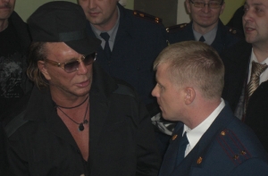 [Микки Рурк] попал в «Бутырку» (видео)