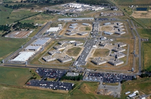 Калифорнийскую тюрьму [предлагают освободить под элитные апартаменты]