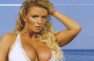 Семенович [мечтает о маленькой груди]