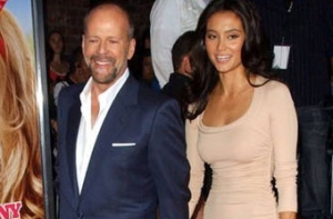 Брюс Уиллис [женился на фотомодели]