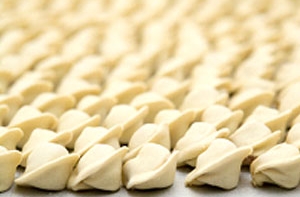 Инспекторы ПВС [обнаружили в пельменях сальмонеллу]