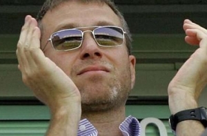 Роман Абрамович купил дом [с видом на нудистский пляж]