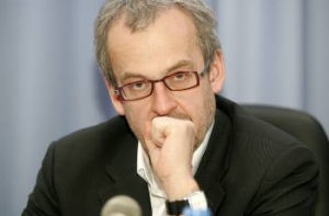 Европарламентарий считает, что draugiem.lv [шантажирует политиков]