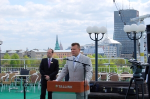 Шлесерс показал, как [создавать рабочие места]