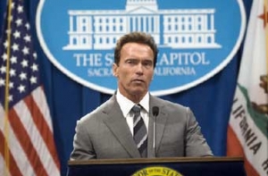 Шварценеггер объявил [чрезвычайное положение в Санта-Барбаре]