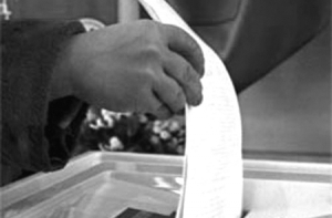 Эксперт: Люди [не пойдут на выборы в ЕП]