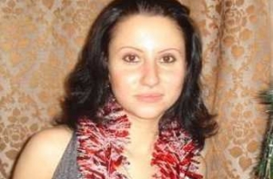 Уволенная стюардесса и ее мать [выбросились из окна] (дополнено)