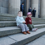 Пенсии и пособия [будут снижены до 2012 года]