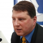 [Министр Вейонис остался в свой День] рождения без цветов