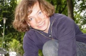 Метеорит врезался [в немецкого школьника]