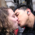 Ученые основали науку, [изучающую поцелуй]