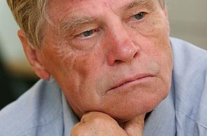 Депутатам Сейма [пенсионного возраста тоже сократили пенсии]