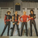 В эфир радио MIX FM 102,7 возвращается [программа «Храм хитов»]