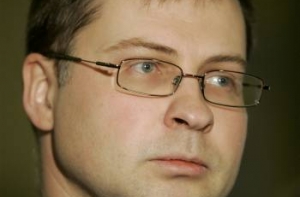 Домбровскис: [латвийская экономика уже на дне]