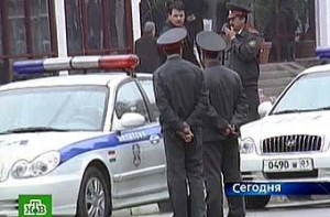 В Душанбе [во время визита Медведева взорвали автомобиль]